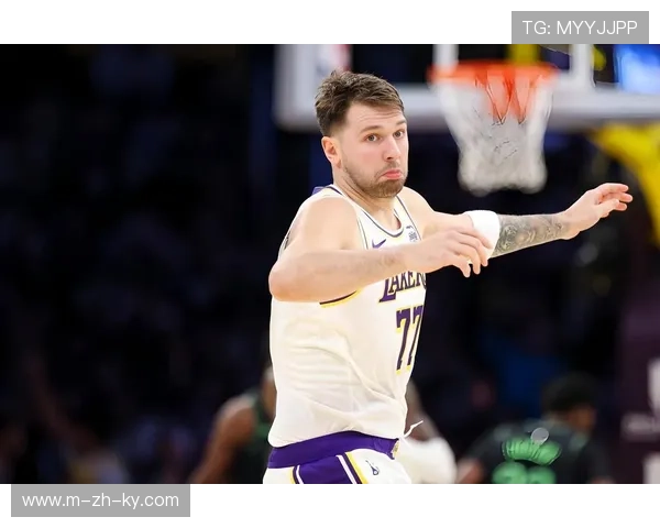 湖人三巨头同时场效率值为负 詹姆斯东契奇搭配待优化